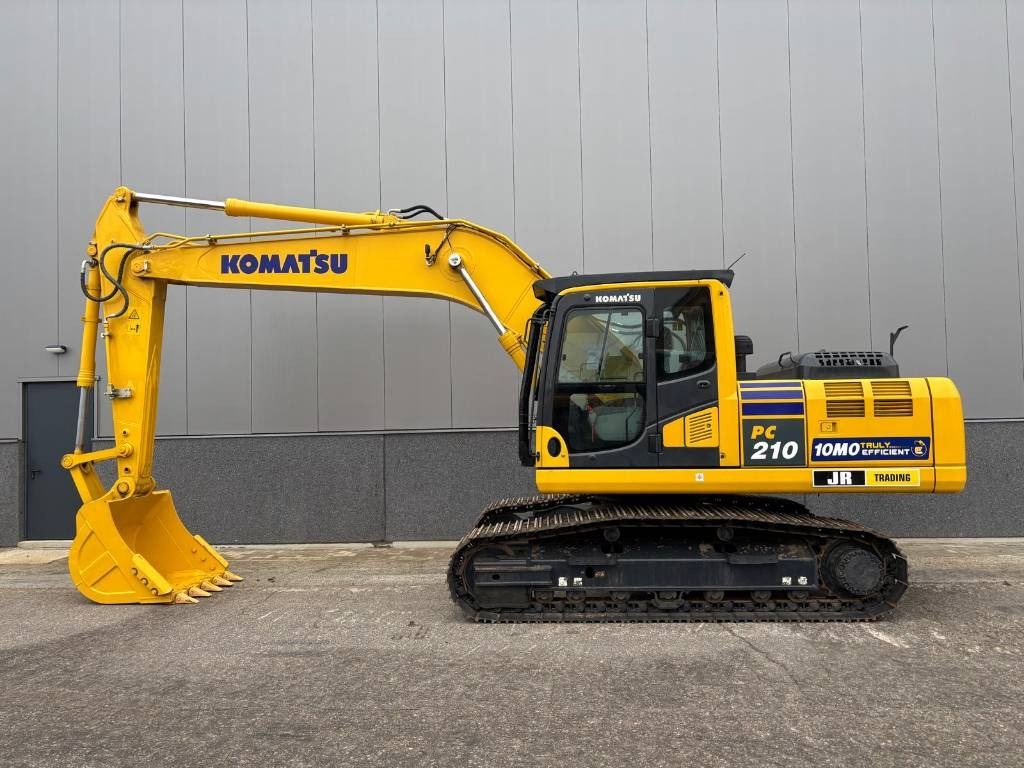 Komatsu PC 210-10M0 - Máy xúc bánh xích: hình 1 Komatsu PC 210-10M0 - Máy xúc bánh xích: hình 1