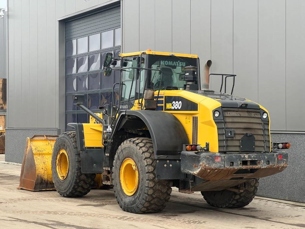 Komatsu WA 380-7 - Máy xúc lật bánh lốp: hình 3 Komatsu WA 380-7 - Máy xúc lật bánh lốp: hình 3