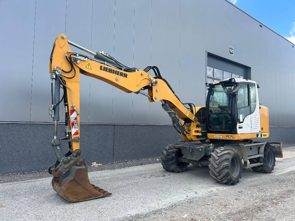 Liebherr A 912 Compact (2 Buckets) - Máy xúc bánh lốp: hình 2 Liebherr A 912 Compact (2 Buckets) - Máy xúc bánh lốp: hình 2