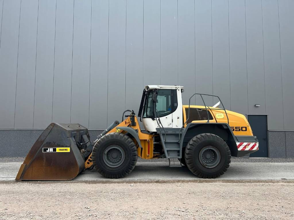 Liebherr L 550 (Comes with High-tip - Mit Hochkipper)  - Máy xúc lật bánh lốp: hình 1 Liebherr L 550 (Comes with High-tip - Mit Hochkipper)  - Máy xúc lật bánh lốp: hình 1