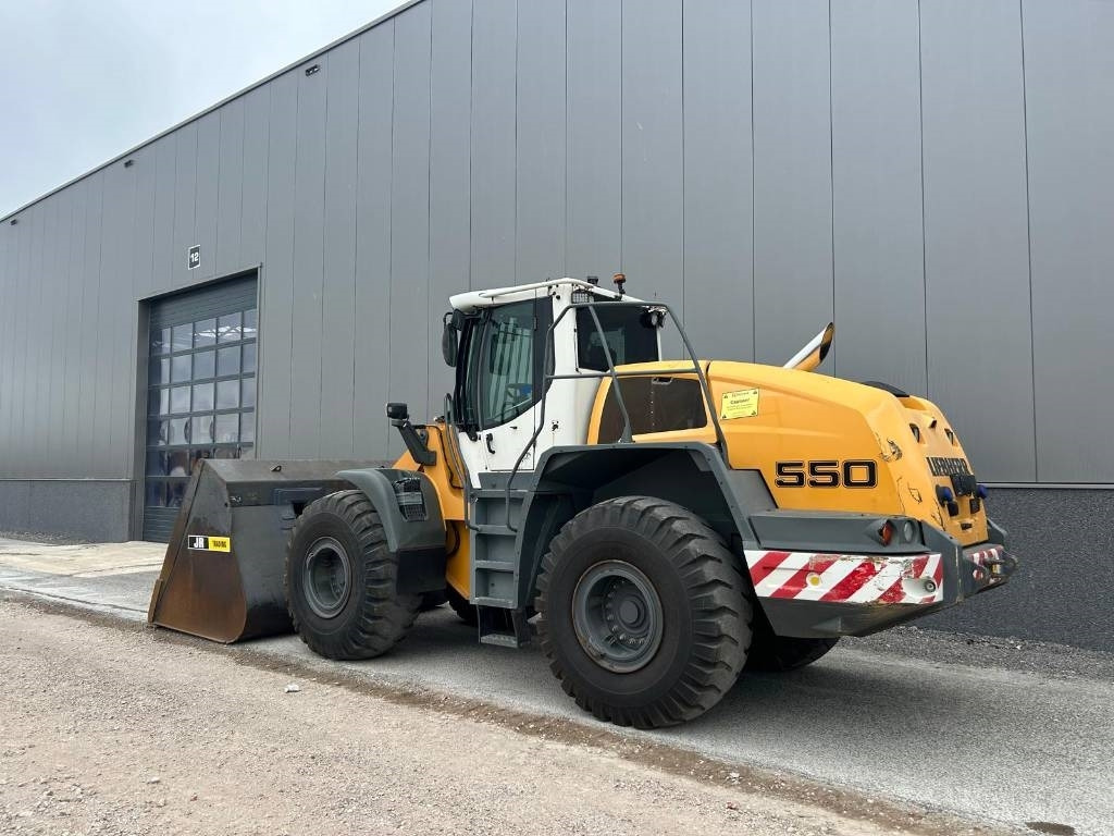 Liebherr L 550 (Comes with High-tip - Mit Hochkipper) - Máy xúc lật bánh lốp: hình 3 Liebherr L 550 (Comes with High-tip - Mit Hochkipper) - Máy xúc lật bánh lốp: hình 3