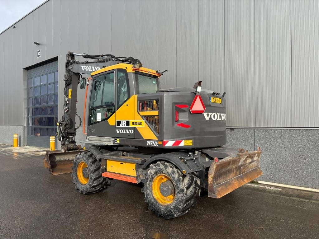 Volvo EWR 150 E - Máy xúc bánh lốp: hình 3 Volvo EWR 150 E - Máy xúc bánh lốp: hình 3