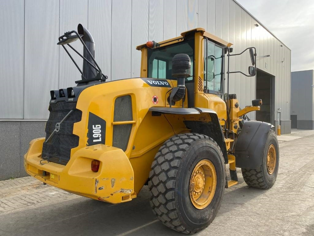 Volvo L 90 G - Máy xúc lật bánh lốp: hình 5 Volvo L 90 G - Máy xúc lật bánh lốp: hình 5