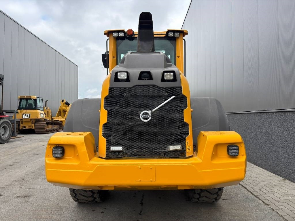 Volvo L 90 H (High tip + New tires) - Máy xúc lật bánh lốp: hình 4 Volvo L 90 H (High tip + New tires) - Máy xúc lật bánh lốp: hình 4
