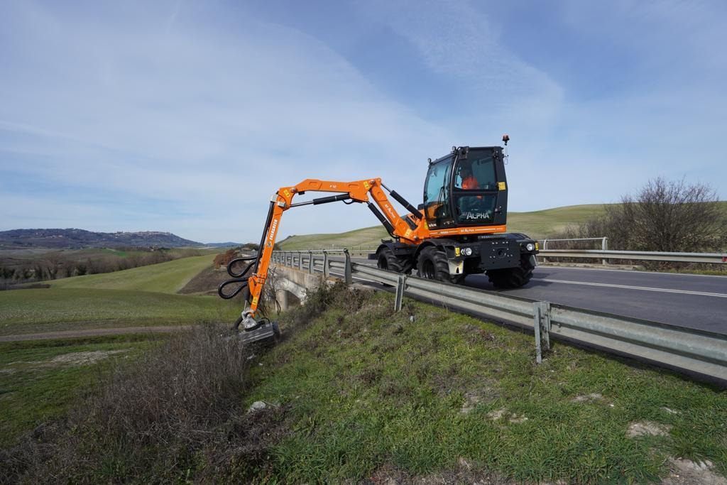 Energreen ILF Alpha F12 - Dàn băm cỏ cần cẩu: hình 1 Energreen ILF Alpha F12 - Dàn băm cỏ cần cẩu: hình 1