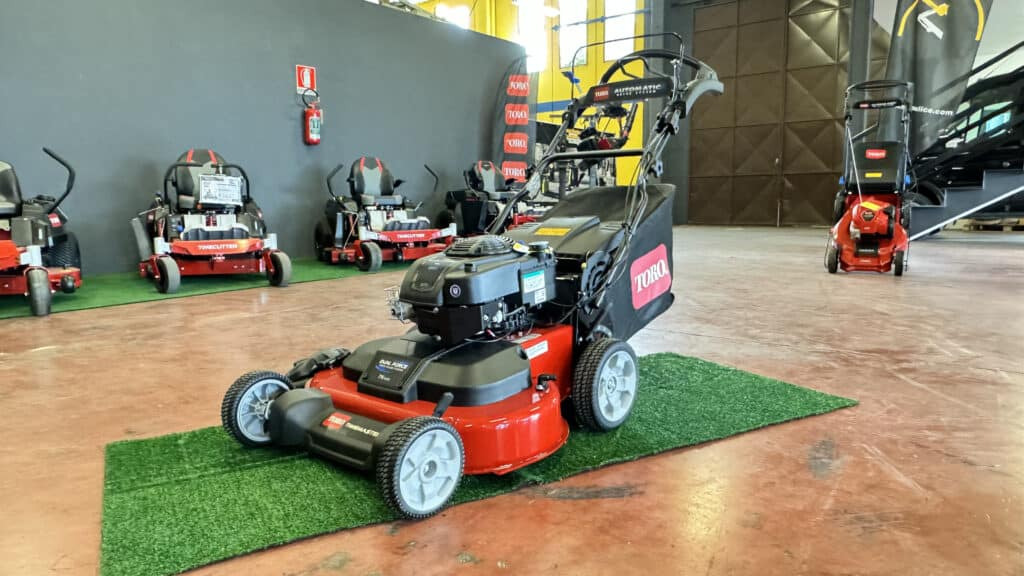 Toro – TimeMaster® TM76 76cm Lawn Mower 21815 - Máy cắt cỏ vườn: hình 1 Toro – TimeMaster® TM76 76cm Lawn Mower 21815 - Máy cắt cỏ vườn: hình 1
