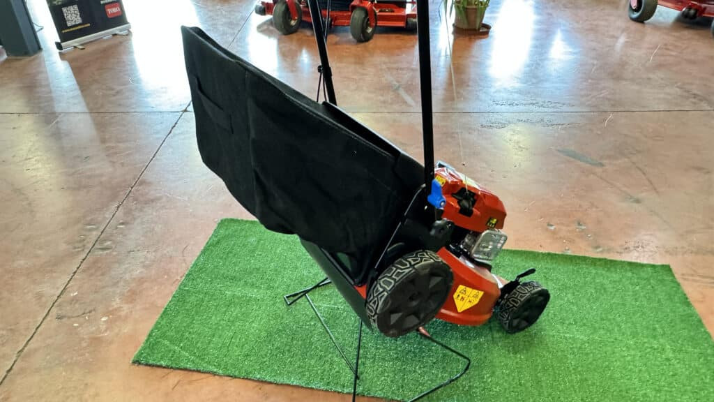 Toro – Tosaerba Super Recycler™ C53AST da 53 cm con SmartStow® 21693 - Máy cắt cỏ vườn: hình 4 Toro – Tosaerba Super Recycler™ C53AST da 53 cm con SmartStow® 21693 - Máy cắt cỏ vườn: hình 4