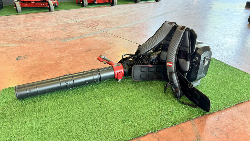 Toro – Zaino e soffiatore Revolution 66200 - Trang thiết bị vườn: hình 5 Toro – Zaino e soffiatore Revolution 66200 - Trang thiết bị vườn: hình 5