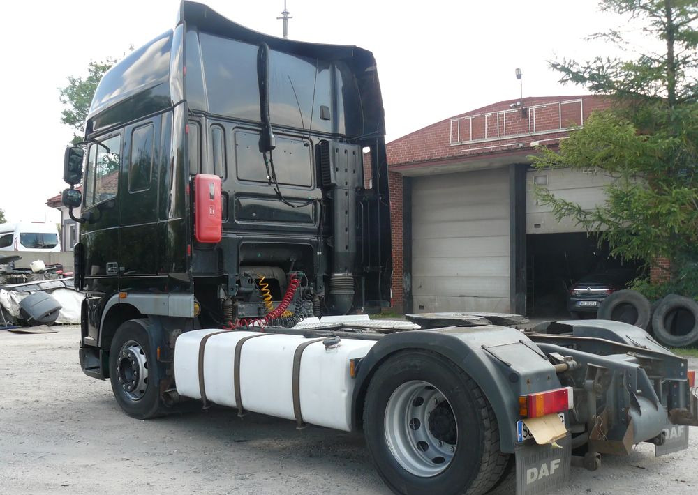 DAF XF105 460 - Xe đầu kéo: hình 4 DAF XF105 460 - Xe đầu kéo: hình 4