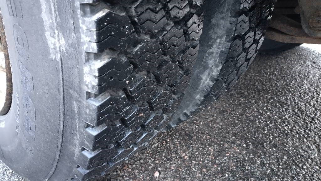 Scania P94 kokosivuaukeva kori+pl-nostin - Xe tải hộp: hình 5 Scania P94 kokosivuaukeva kori+pl-nostin - Xe tải hộp: hình 5