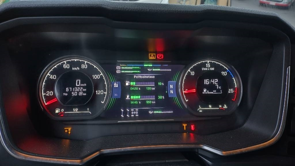 Scania XT650 8x4 puuvarustus,rautajouset - Xe chở gỗ: hình 5 Scania XT650 8x4 puuvarustus,rautajouset - Xe chở gỗ: hình 5