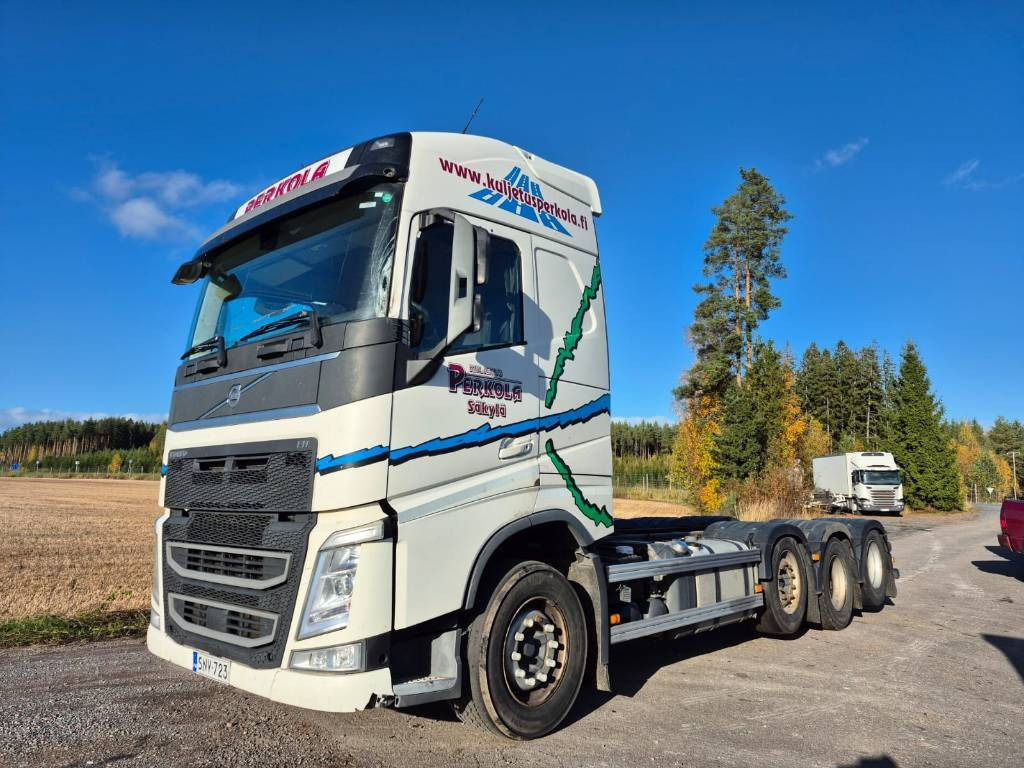 Volvo FH500 8x2 alusta - Xe tải khung gầm: hình 1 Volvo FH500 8x2 alusta - Xe tải khung gầm: hình 1