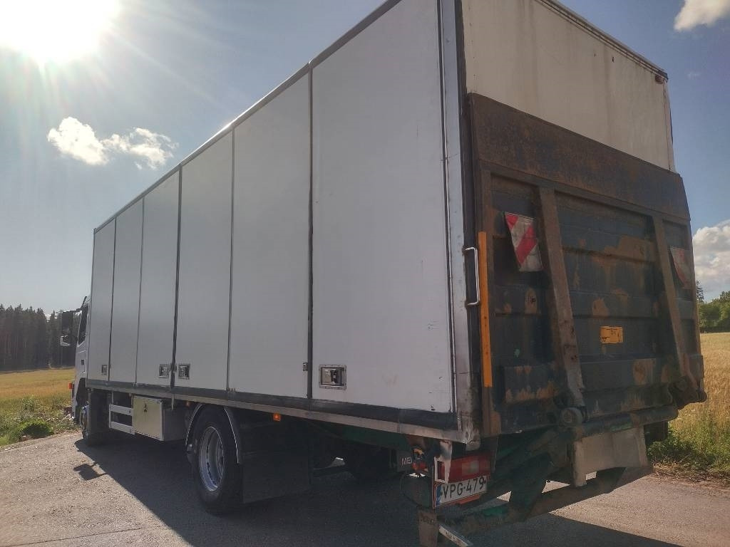 Volvo FM9 4x2 8,40m pitkä kylkiaukeava kori - Xe tải hộp: hình 5 Volvo FM9 4x2 8,40m pitkä kylkiaukeava kori - Xe tải hộp: hình 5