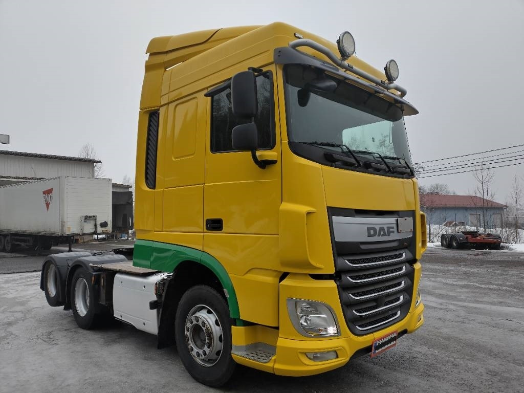 DAF XF440 Euro6 6x2 , hydrauliikka - Xe đầu kéo: hình 2 DAF XF440 Euro6 6x2 , hydrauliikka - Xe đầu kéo: hình 2