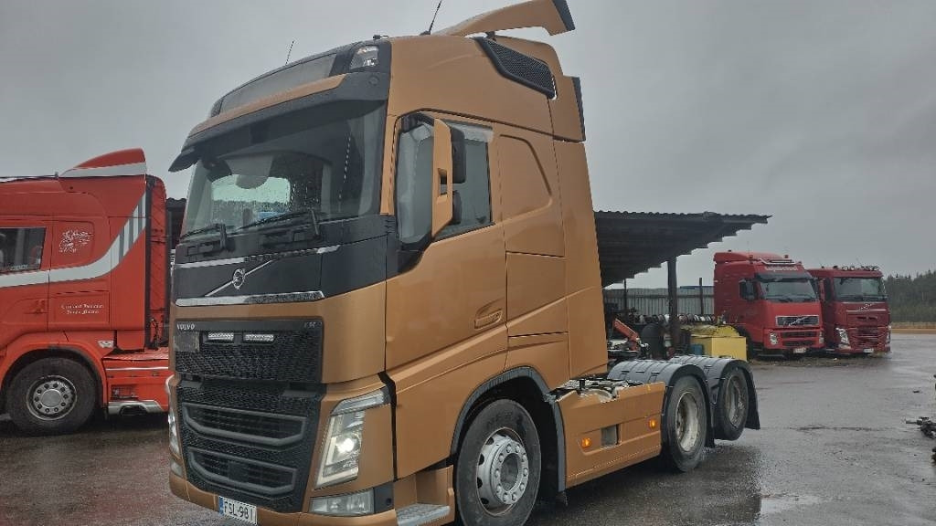 Volvo FH13 6x2 täysilmaveturi - Xe đầu kéo: hình 2 Volvo FH13 6x2 täysilmaveturi - Xe đầu kéo: hình 2