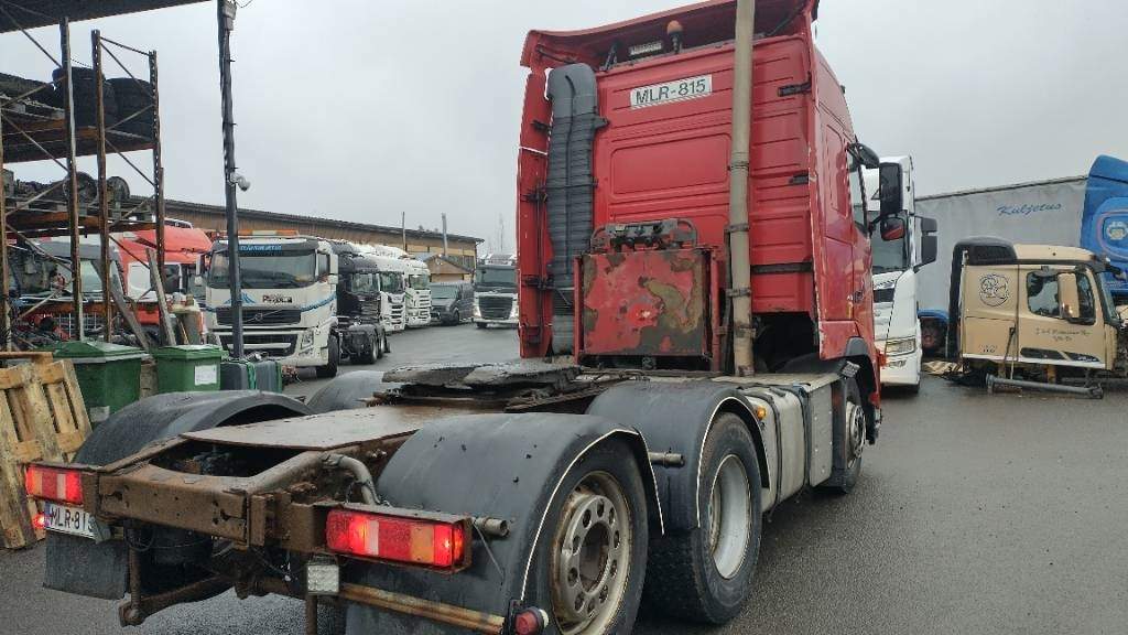 Volvo FH480 6x2 takateli veturi, hydrauliikka,manuaali - Xe đầu kéo: hình 2 Volvo FH480 6x2 takateli veturi, hydrauliikka,manuaali - Xe đầu kéo: hình 2