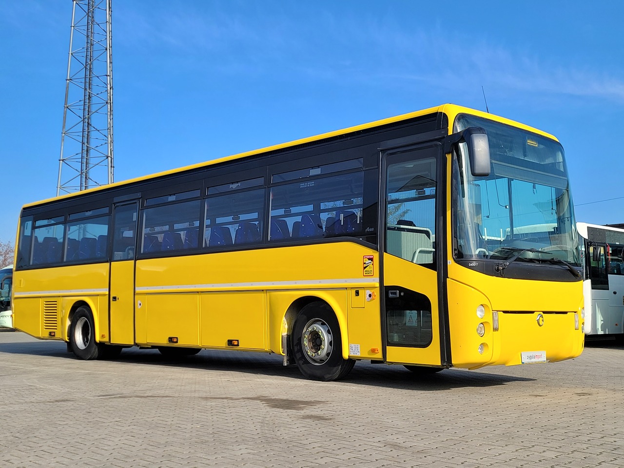 IRISBUS Ares - Xe bus ngoại ô: hình 1 IRISBUS Ares - Xe bus ngoại ô: hình 1