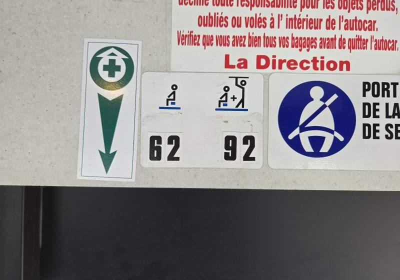 Irisbus AXER / SPROWADZONY/ 62 MIEJSCA + 30 STOJĄCYCH - Xe bus ngoại ô: hình 2 Irisbus AXER / SPROWADZONY/ 62 MIEJSCA + 30 STOJĄCYCH - Xe bus ngoại ô: hình 2