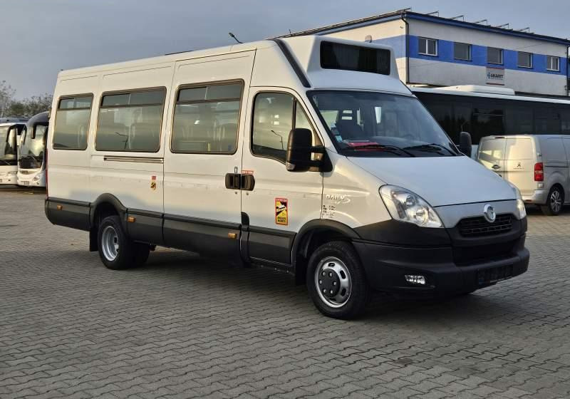 Xe bus mini, Xe van chở khách Iveco A50C17 DAILY / SPROWADZONE / MANUAL / EEV: hình 7