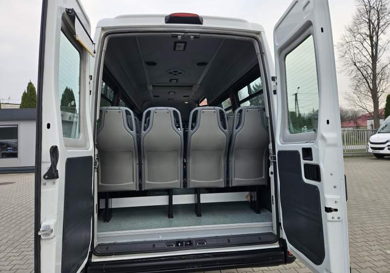 Xe bus mini, Xe van chở khách Iveco A50C17 DAILY / SPROWADZONE / MANUAL / EEV: hình 12