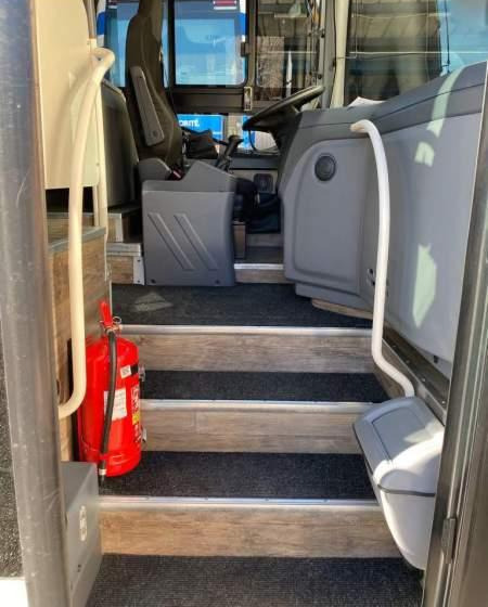 Iveco CROSSWAY/ DŁUGOŚĆ 10.70 M / MANUAL / EURO 6 - Xe bus ngoại ô: hình 3 Iveco CROSSWAY/ DŁUGOŚĆ 10.70 M / MANUAL / EURO 6 - Xe bus ngoại ô: hình 3