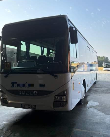 Iveco CROSSWAY/ SPROWADZONY / 180 000 KM / MANUAL - Xe bus ngoại ô: hình 3 Iveco CROSSWAY/ SPROWADZONY / 180 000 KM / MANUAL - Xe bus ngoại ô: hình 3