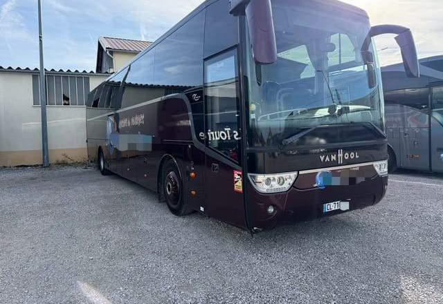 VanHool ALICRON TX16 / SPROWADZONY / 59 MIEJSC/ WC - Xe đò: hình 2 VanHool ALICRON TX16 / SPROWADZONY / 59 MIEJSC/ WC - Xe đò: hình 2