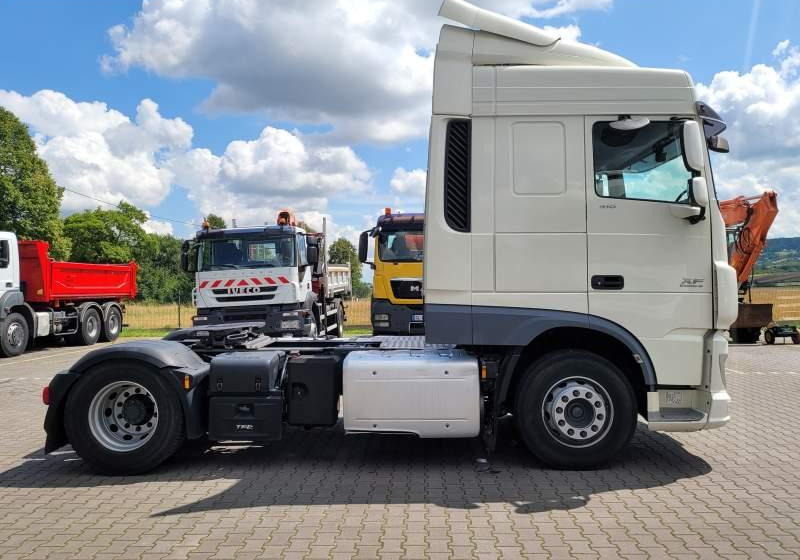 Xe đầu kéo DAF XF510 SPACE CAB / SPROWADZONY / MANUAL / RETARDER: hình 8 Xe đầu kéo DAF XF510 SPACE CAB / SPROWADZONY / MANUAL / RETARDER: hình 8