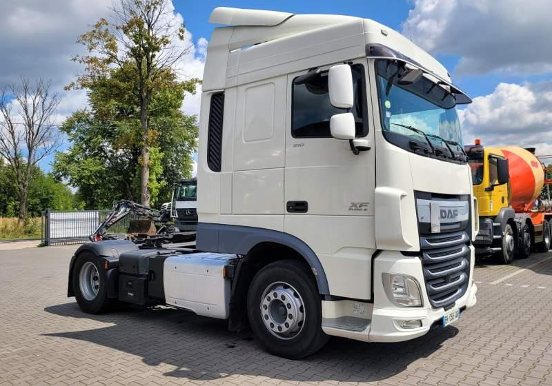 Xe đầu kéo DAF XF510 SPACE CAB / SPROWADZONY / MANUAL / RETARDER: hình 9 Xe đầu kéo DAF XF510 SPACE CAB / SPROWADZONY / MANUAL / RETARDER: hình 9