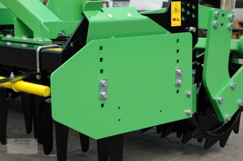 BOMET Kreiselegge Bomet U227 - Dàn xới lưỡi đứng: hình 3 BOMET Kreiselegge Bomet U227 - Dàn xới lưỡi đứng: hình 3