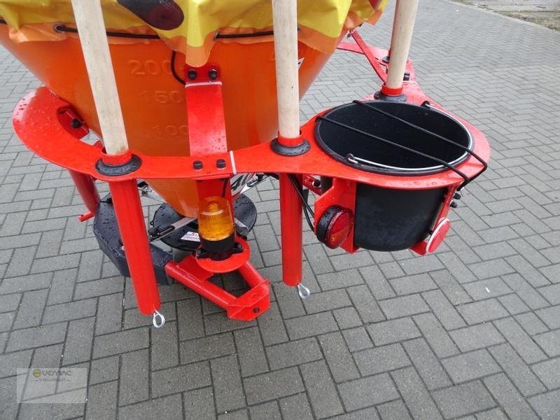 Dexwal 300L Kommunal Streuer Salzstreuer Trichterstreuer NEU - Máy dàn trải cát/ Muối: hình 3 Dexwal 300L Kommunal Streuer Salzstreuer Trichterstreuer NEU - Máy dàn trải cát/ Muối: hình 3