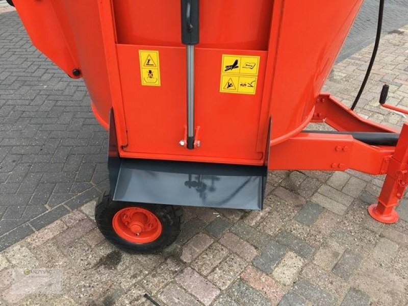 Vemac Futtermischwagen Futterwagen Boxer FM200S Anhänger Futter NEU - Xe trộn thức ăn gia súc: hình 4 Vemac Futtermischwagen Futterwagen Boxer FM200S Anhänger Futter NEU - Xe trộn thức ăn gia súc: hình 4