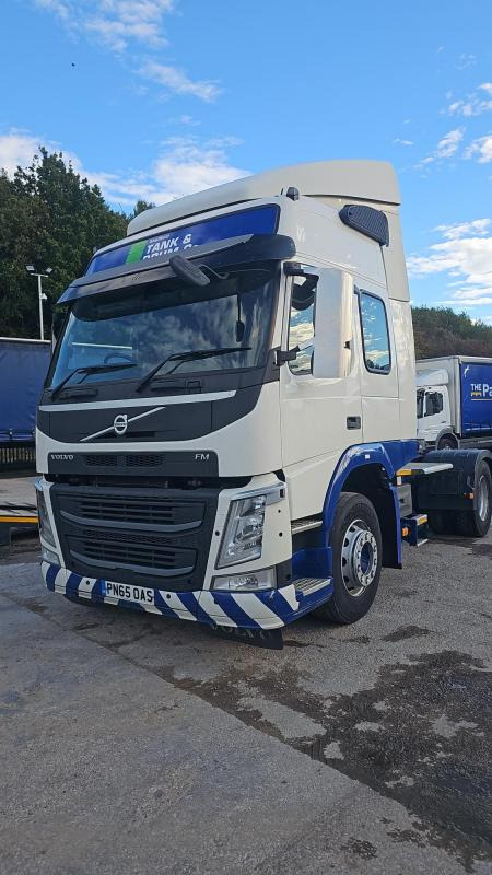 Volvo Fm450 - Xe đầu kéo: hình 1 Volvo Fm450 - Xe đầu kéo: hình 1