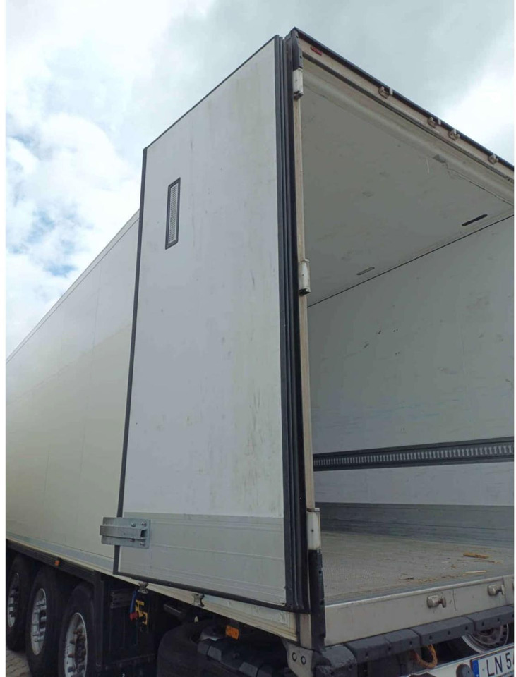 2018 Schmitz Cargobull SKO FP 45 ThermoKing SLXi 300 - Sơ mi rơ moóc đông lạnh: hình 4 2018 Schmitz Cargobull SKO FP 45 ThermoKing SLXi 300 - Sơ mi rơ moóc đông lạnh: hình 4