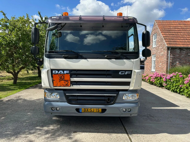 DAF CF 75.310 FAN / NL TRUCK / 6x2 / FUEL TANK 4 COMP. / 22 m3 / EURO5 / TOP CONDITION!! - Xe bồn: hình 2 DAF CF 75.310 FAN / NL TRUCK / 6x2 / FUEL TANK 4 COMP. / 22 m3 / EURO5 / TOP CONDITION!! - Xe bồn: hình 2