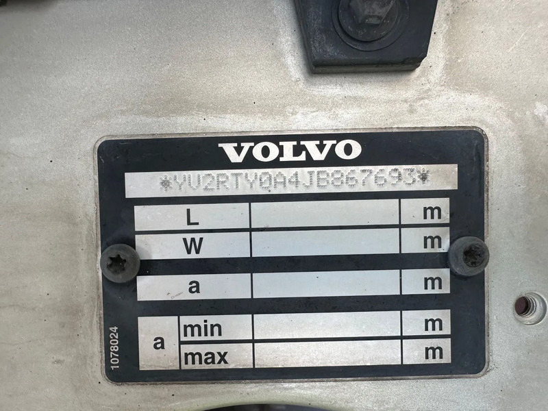 Volvo FH 460 / GLOBETROTTER / EURO 6 / I-Shift / HYDRAULIC / FULL AIR / NEW TACHO - Xe đầu kéo: hình 5 Volvo FH 460 / GLOBETROTTER / EURO 6 / I-Shift / HYDRAULIC / FULL AIR / NEW TACHO - Xe đầu kéo: hình 5