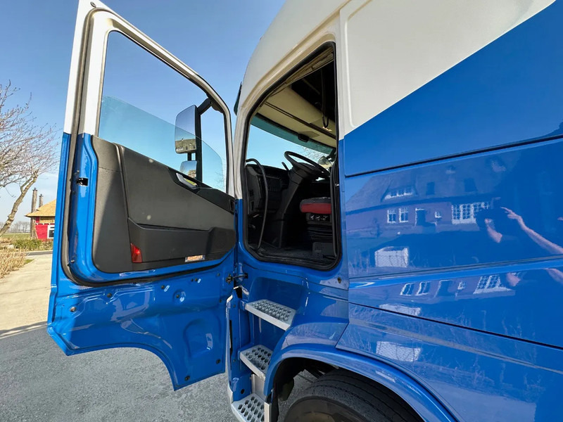 Volvo FH 460 / NL TRUCK / GLOBE / 6X2 / 2 TANK / I-Parkcool - Xe đầu kéo: hình 5 Volvo FH 460 / NL TRUCK / GLOBE / 6X2 / 2 TANK / I-Parkcool - Xe đầu kéo: hình 5
