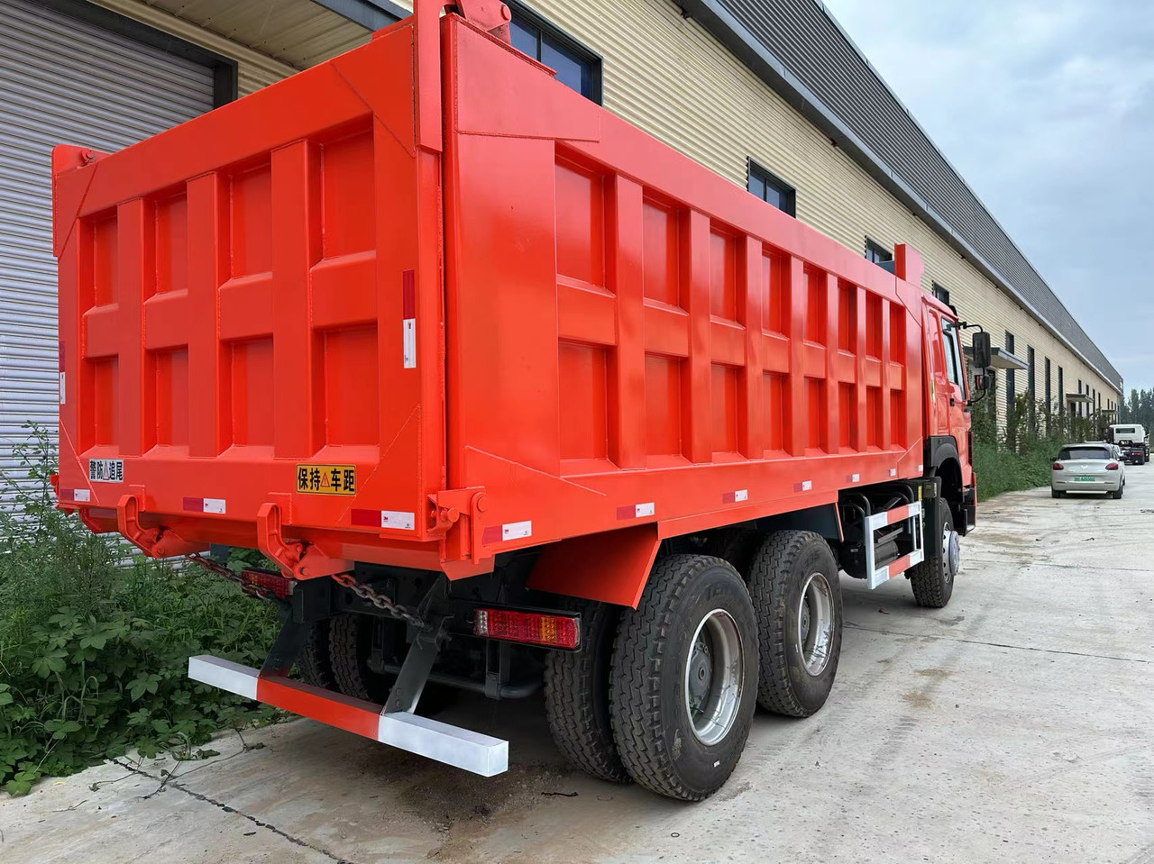HOWO 371 - Xe ben: hình 4 HOWO 371 - Xe ben: hình 4