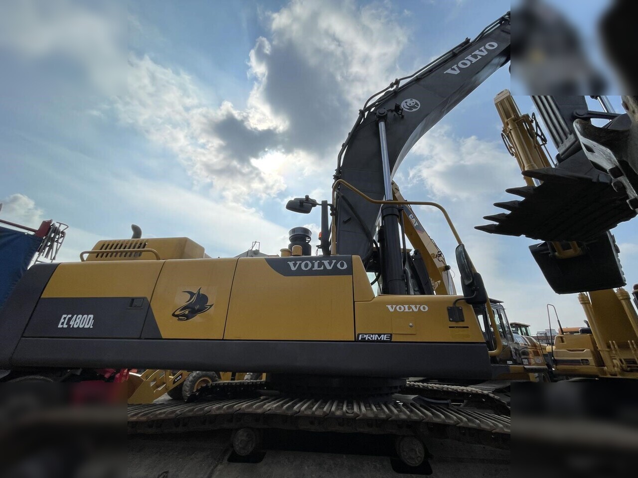 VOLVO EC480DL - Máy xúc bánh xích: hình 2 VOLVO EC480DL - Máy xúc bánh xích: hình 2