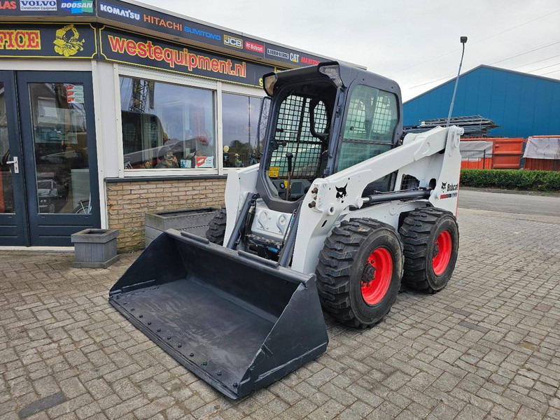 Bobcat S630 - Máy xúc lật: hình 2 Bobcat S630 - Máy xúc lật: hình 2