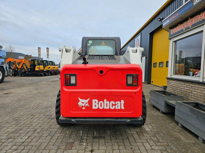 Bobcat S630 - Máy xúc lật: hình 4 Bobcat S630 - Máy xúc lật: hình 4