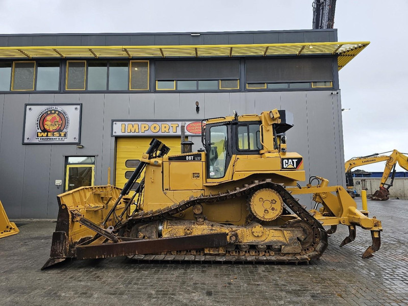 Caterpillar D6T - Máy ủi: hình 1 Caterpillar D6T - Máy ủi: hình 1