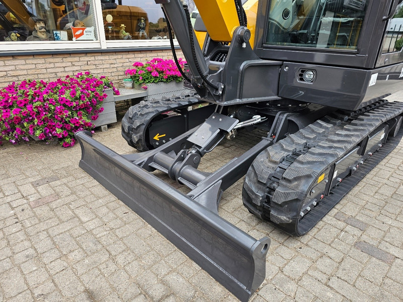 Máy xúc mini mới XCMG XE60GA: hình 16