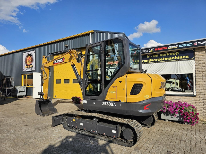 XCMG XE60GA - Máy xúc mini: hình 3 XCMG XE60GA - Máy xúc mini: hình 3