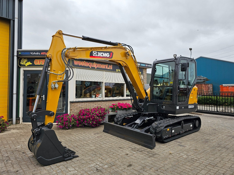 XCMG XE60GA - Máy xúc mini: hình 2 XCMG XE60GA - Máy xúc mini: hình 2