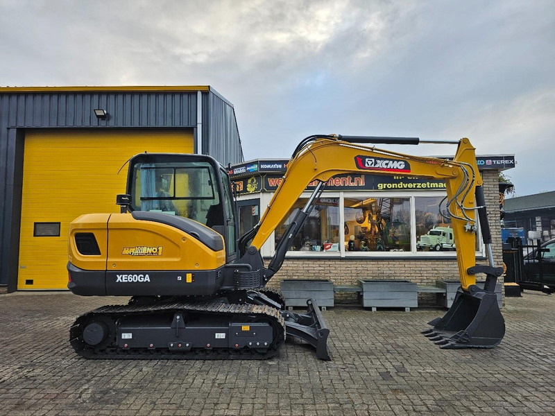 XCMG XE60GA - Máy xúc mini: hình 5 XCMG XE60GA - Máy xúc mini: hình 5