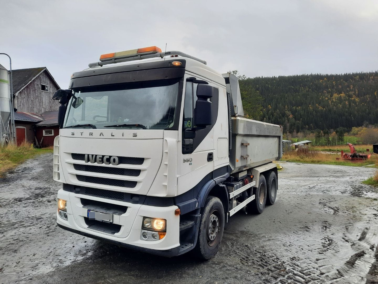 IVECO Stralis 560 - Xe ben: hình 1 IVECO Stralis 560 - Xe ben: hình 1