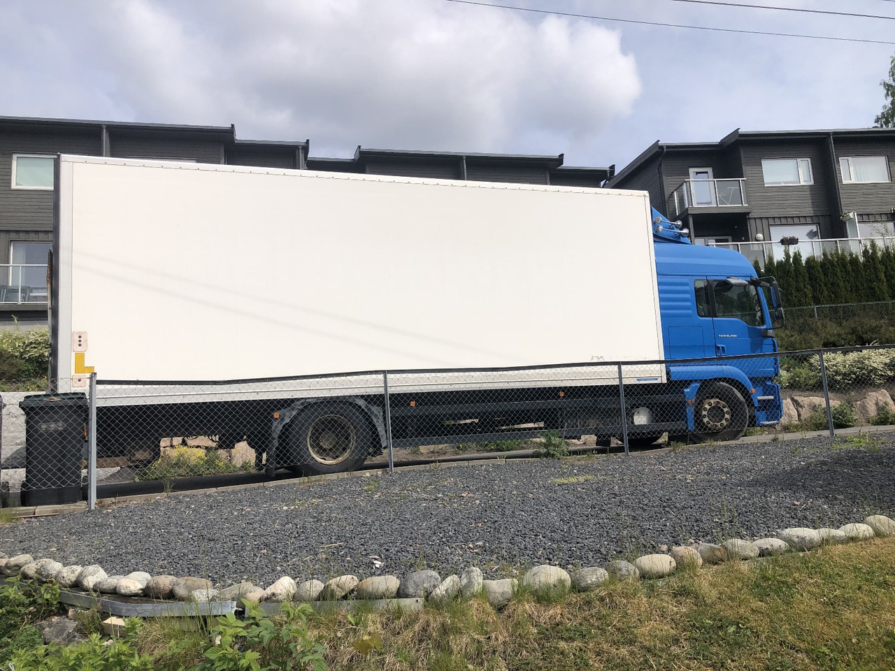 MAN TGM 18.240 - Xe tải hộp: hình 2 MAN TGM 18.240 - Xe tải hộp: hình 2