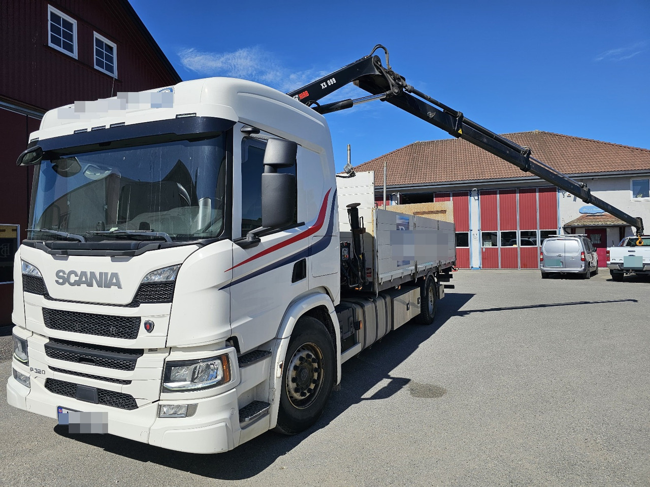 Scania P320 - Xe tải thùng lửng/ Phẳng, Xe cẩu tự hành: hình 1 Scania P320 - Xe tải thùng lửng/ Phẳng, Xe cẩu tự hành: hình 1