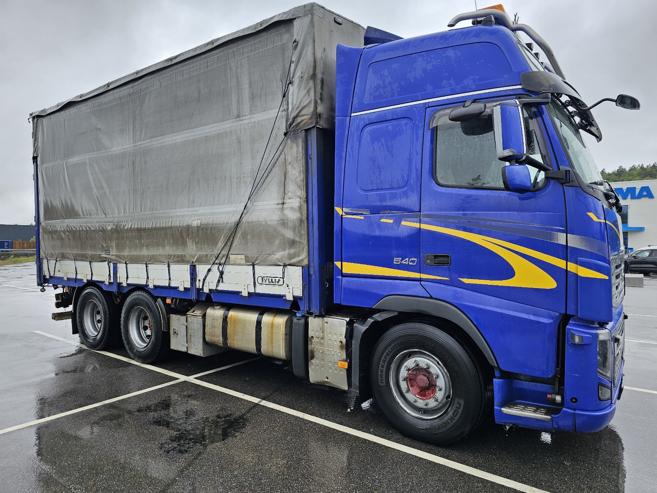 Volvo FH16 540 6x4 - Xe tải thùng mui bạt: hình 2 Volvo FH16 540 6x4 - Xe tải thùng mui bạt: hình 2